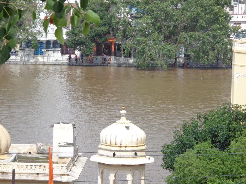 The Royal Lake View Villa Udaipur Buitenkant foto