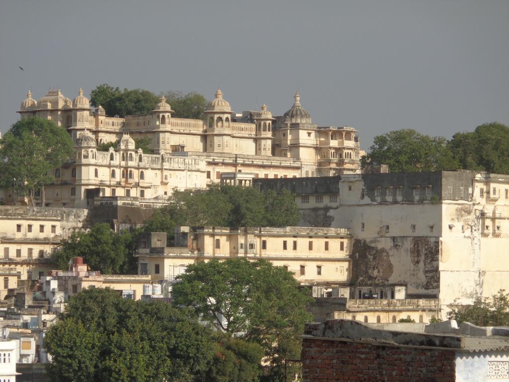 The Royal Lake View Villa Udaipur Buitenkant foto